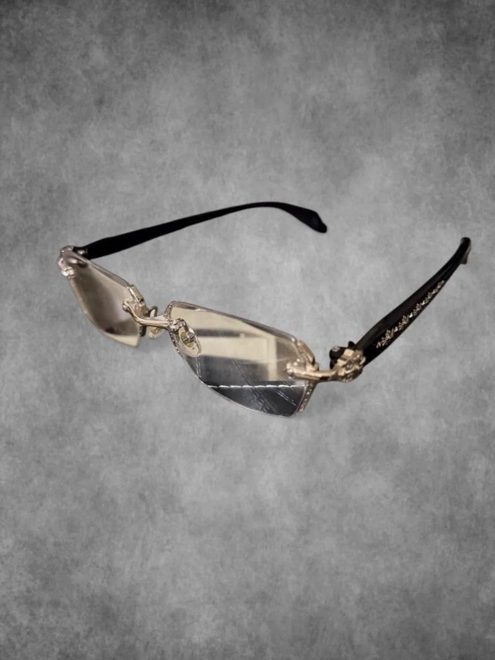 Vintage-Inspired Black Cat Eye Sunglasses - Women's Accessories